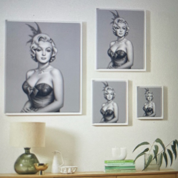 Hand-Drawn Marilyn Monroe Framed Artwork on Canvas - Picture 6 of 8